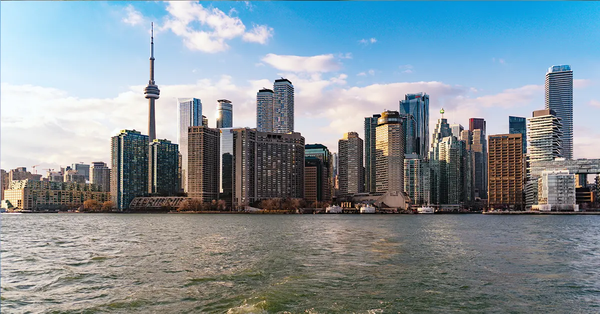 Tòa nhà chọc trời Toronto (Canada)