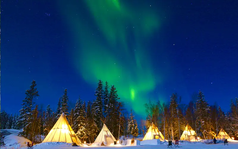 Cực quang phương Bắc ở Yellowknife, Canada