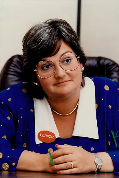 Ngày 02 tháng 12 năm 1987: Elinor Caplan: Bộ trưởng Y tế cho biết trung tâm sẽ đơn giản hóa việc tiếp cận phá thai có mục đích điều trị.