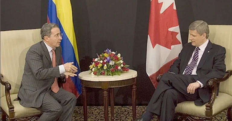 Hiệp định Thương Mại Tự Do Canada - Colombia (CCOFTA) cung cấp cho người lao động Colombia lộ trình làm việc linh hoạt tại Canada.