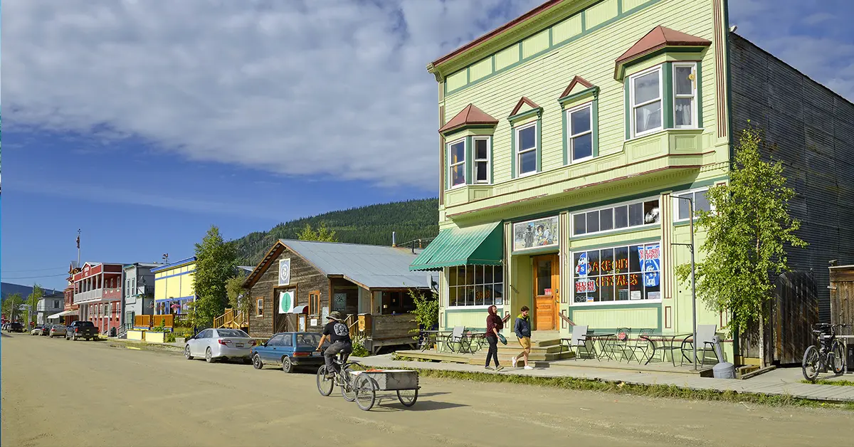 Thí điểm cộng đồng Yukon dành cho các cộng đồng tại Yukon tham gia vào chương trình này.