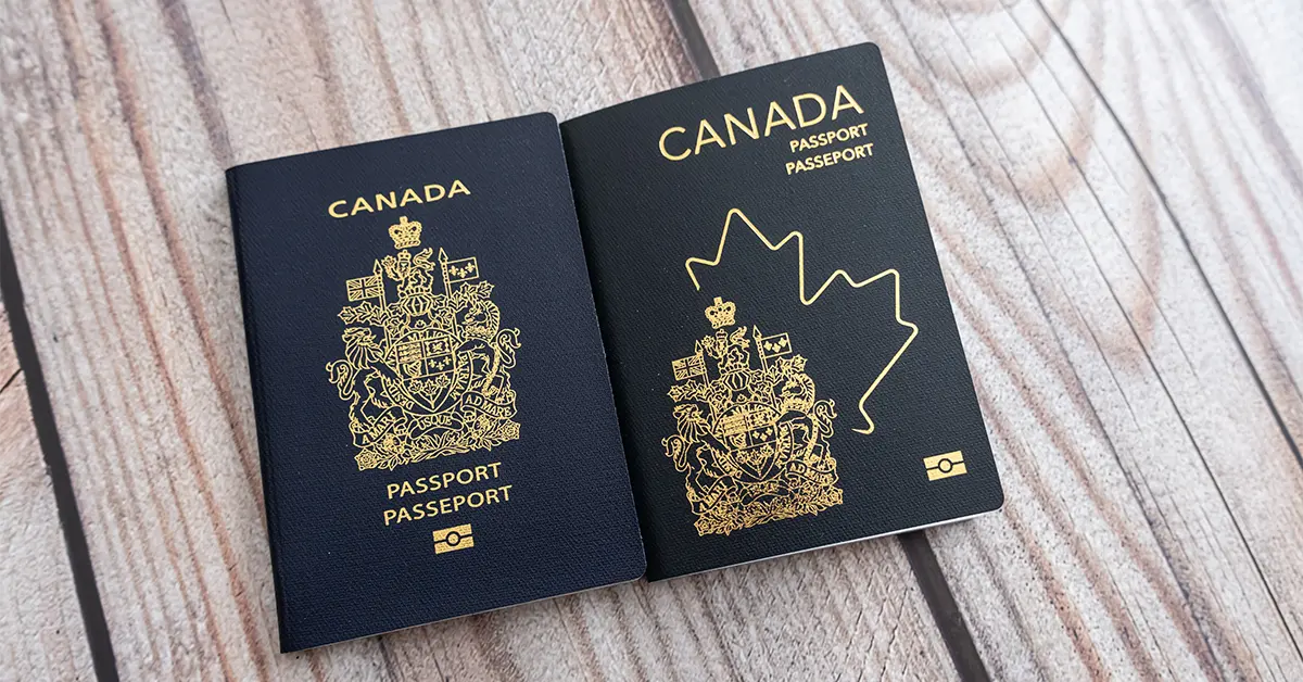 Hộ chiếu Canada cũ và Hộ chiếu Canada mới