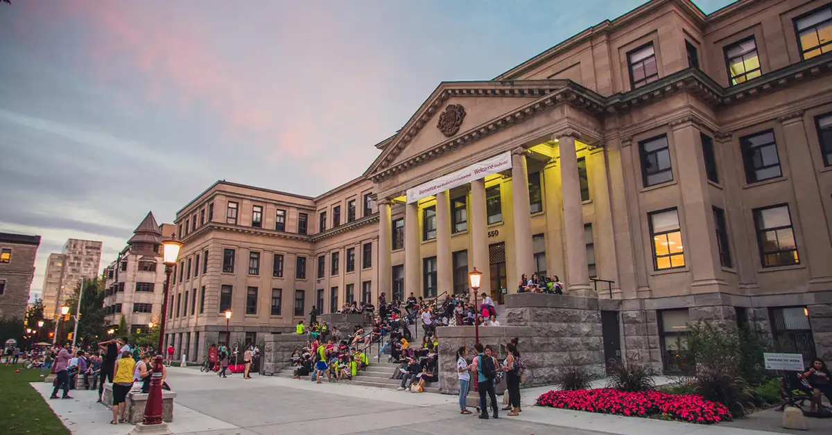 Các trường đại học Ontario đủ điều kiện cho OINP Tốt nghiệp tiến sỹ