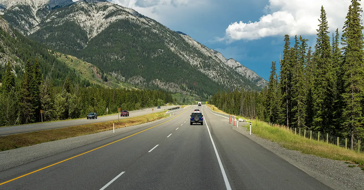 Lái xe đến/từ Alaska qua Canada có thể bị từ chối nhập cảnh do có tiền án tiền sự