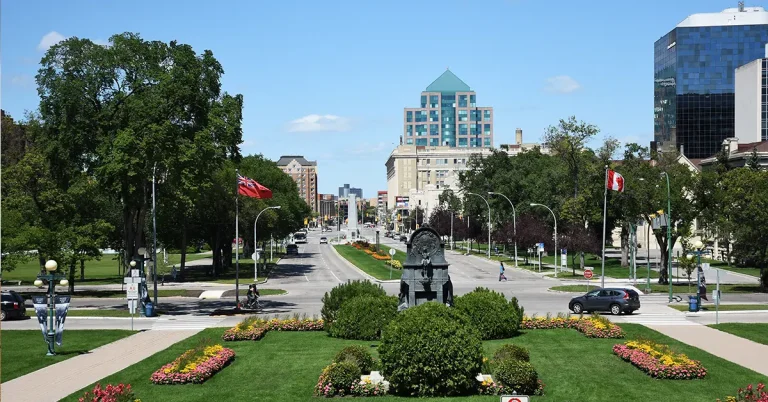 Lộ trình doanh nhân Manitoba là một nhánh thuộc dòng Nhà đầu tư kinh doanh của tỉnh bang Manitoba của Chương trình đề cử tỉnh bang Manitoba (MPNP).