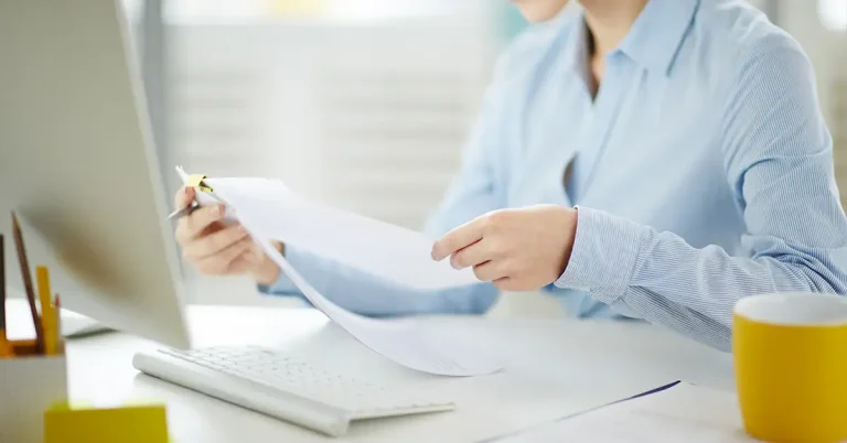 Thư tư vấn nộp hồ sơ (Letter of Advice to Apply - LAA) là tài liệu được phát hành nhằm ghi nhận ứng viên đủ điều kiện tham gia Chương trình đề cử tỉnh bang Manitoba (MPNP).