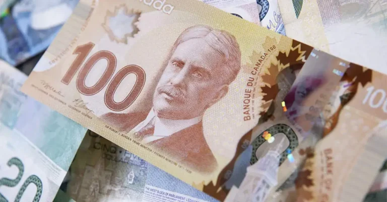 Canada tăng phí di trú