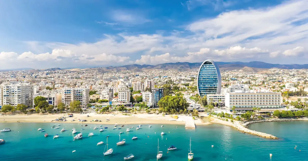 Bất động sản cao cấp Limassol: Phân khúc luxury, marina, golf và khu nghỉ dưỡng tích hợp 2026