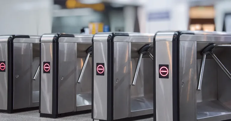 Hệ thống EES phát hiện hơn 4.000 trường hợp lưu trú quá hạn