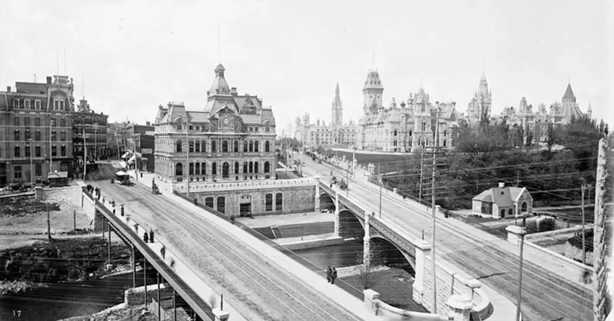 Bưu điện Ottawa cũ