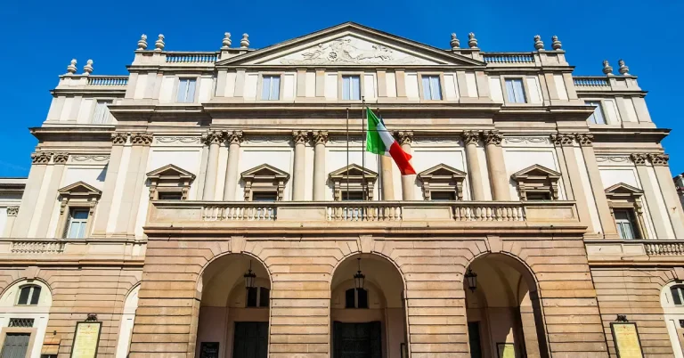 Chính trị Italy