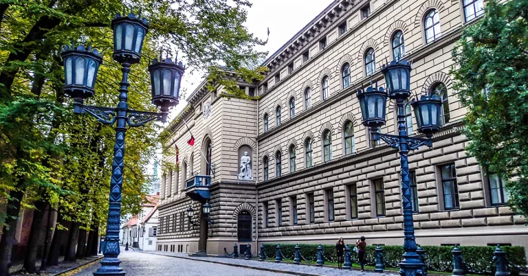 Chính trị Latvia