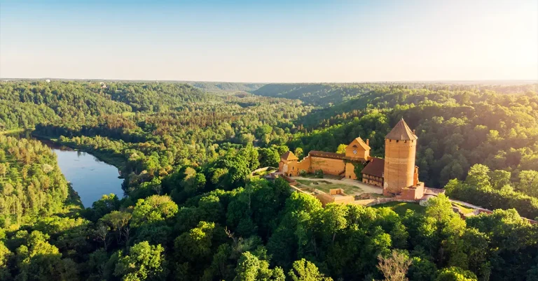 Địa lý Latvia