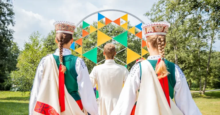 Nhân khẩu học Latvia