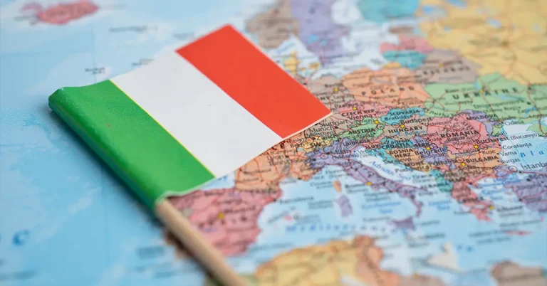 Quan hệ quốc tế Italy