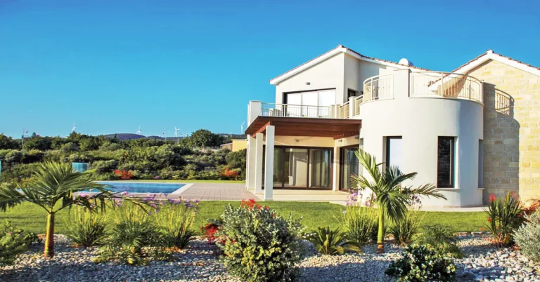 Royal-Residences-Featured