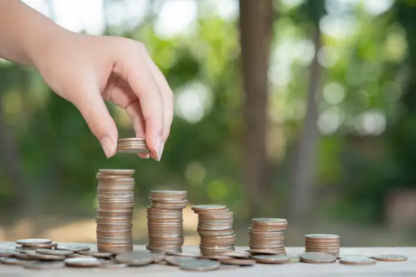 Tích lũy tài chính — điều kiện hạng Gold