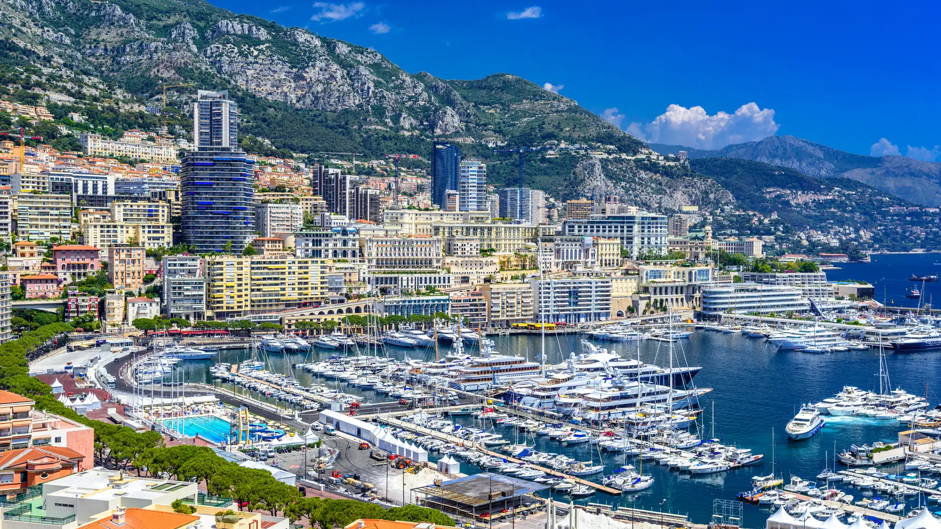 Đầu tư định cư Monaco — cảng du thuyền La Condamine, Monte Carlo
