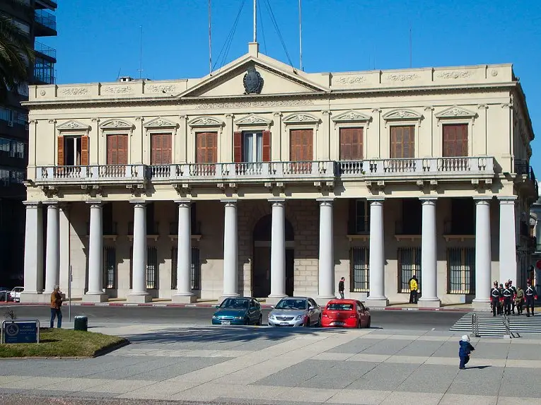 Palacio Estévez, Montevideo