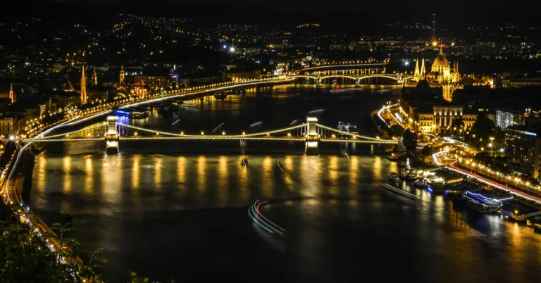 Giáo dục Hungary