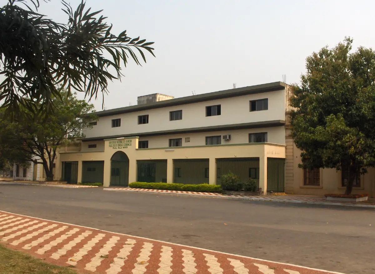 Đại học Quốc gia Asunción