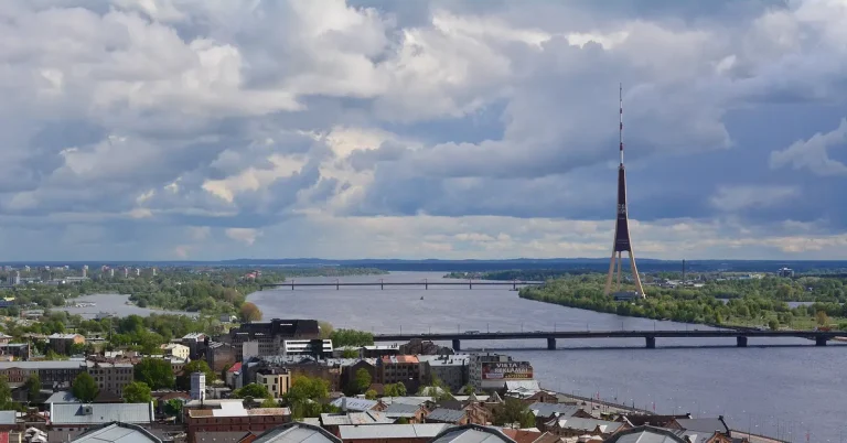 Golden Visa Latvia: Quốc hội bỏ 2 diện đầu tư, thêm diện quỹ, tổng thống trả lại luật