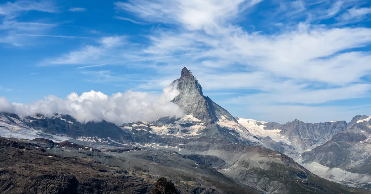 Đỉnh Matterhorn hùng vĩ ở Zermatt, biểu tượng thiên nhiên của đất nước Thụy Sỹ