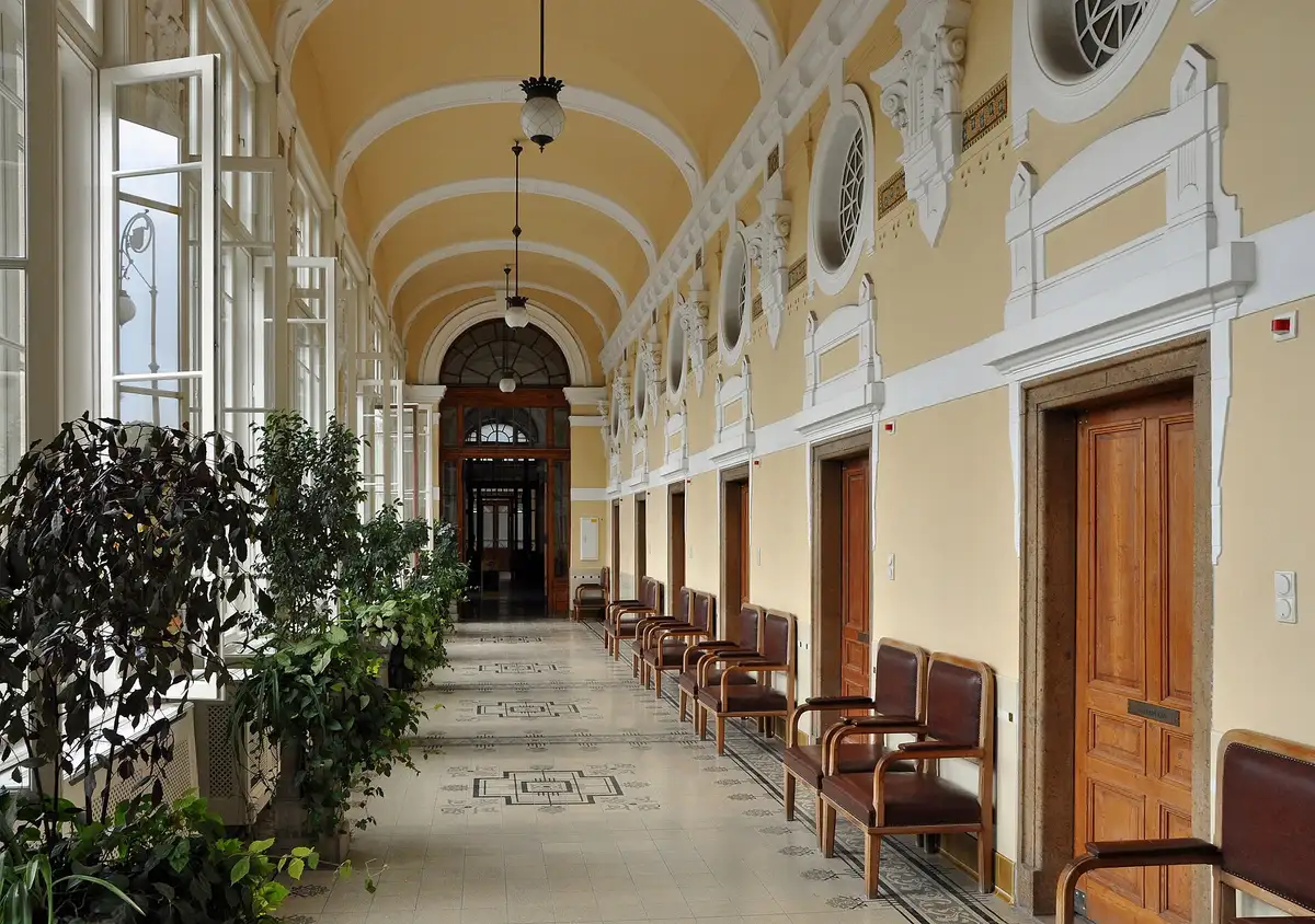 Bể tắm khoáng Széchenyi